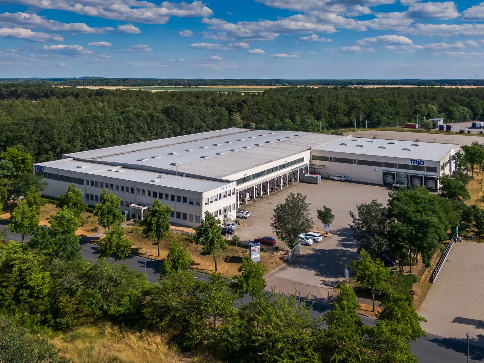 Luftaufnahme des TRID-Logistikzentrums im Brandenburg Park bei Ludwigsfelde